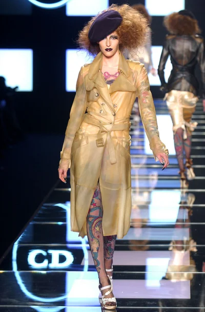 Look 10